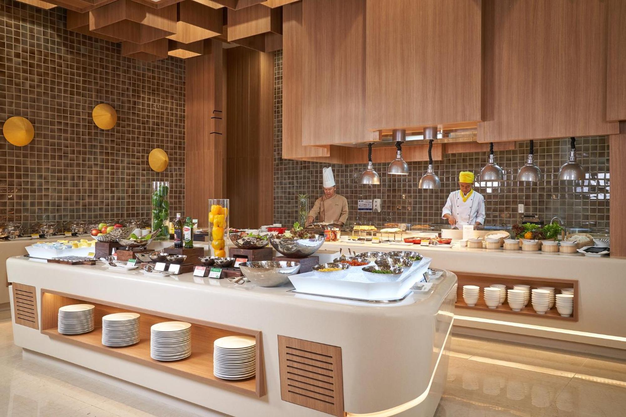 Holiday Inn & Suites Saigon Airport By Ihg Hô Chi Minh-Ville Extérieur photo