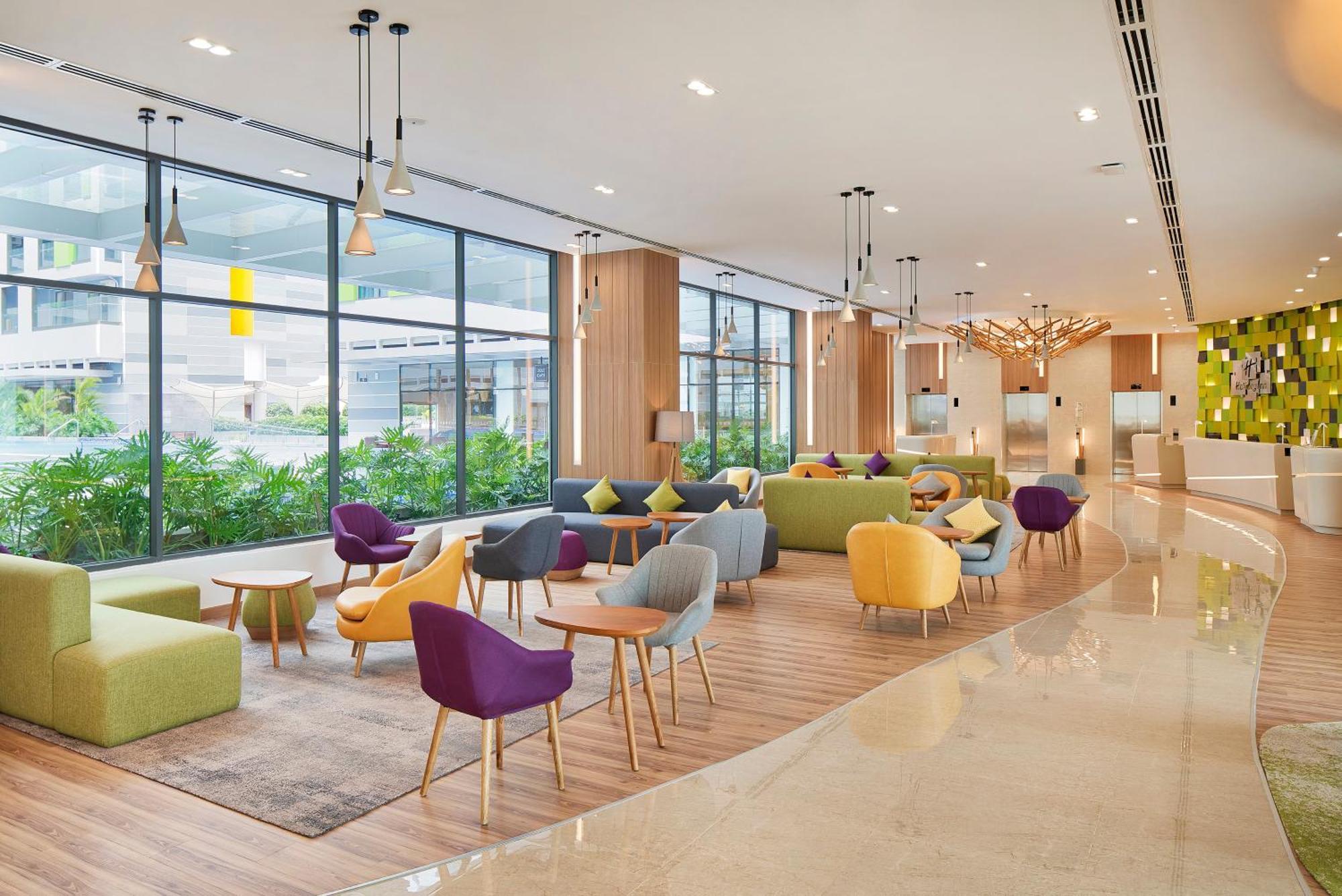 Holiday Inn & Suites Saigon Airport By Ihg Hô Chi Minh-Ville Extérieur photo